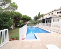 Resale - Villa - Orihuela Costa - Campoamor