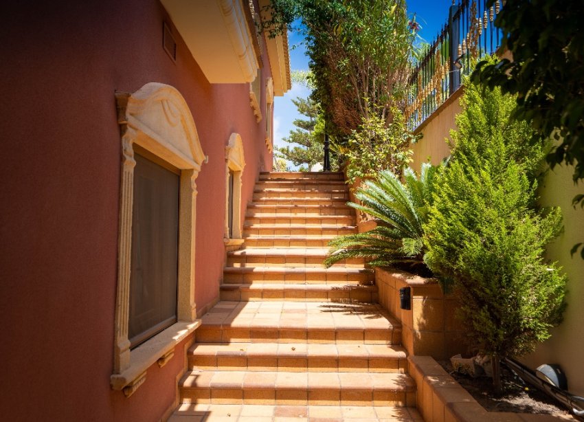 Resale - Villa - Orihuela Costa - Campoamor