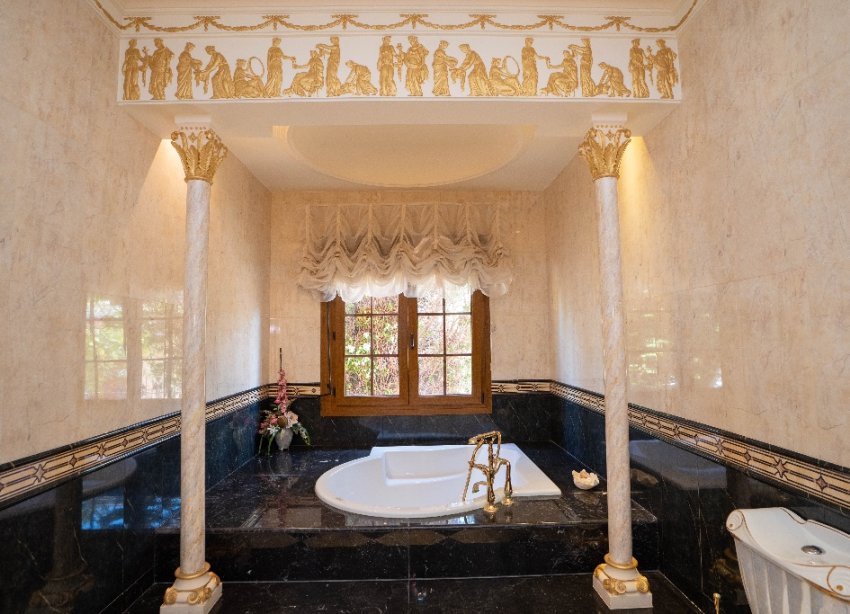 Resale - Villa - Orihuela Costa - Campoamor