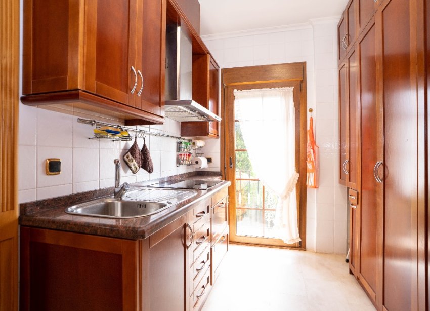 Resale - Villa - Orihuela Costa - Campoamor