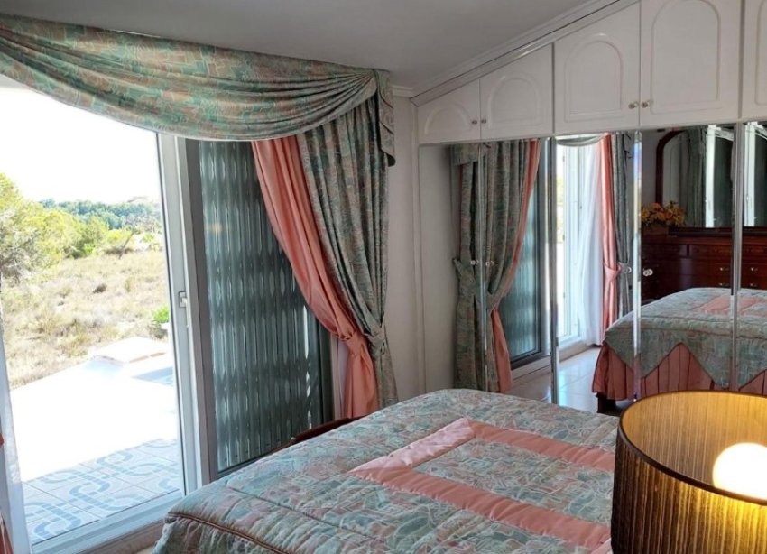 Resale - Villa - Orihuela Costa - Campoamor