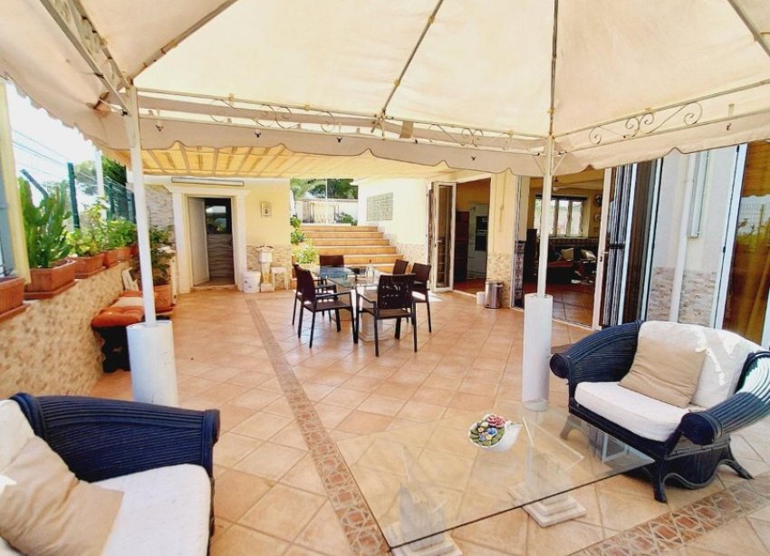 Resale - Villa - Orihuela Costa - Campoamor