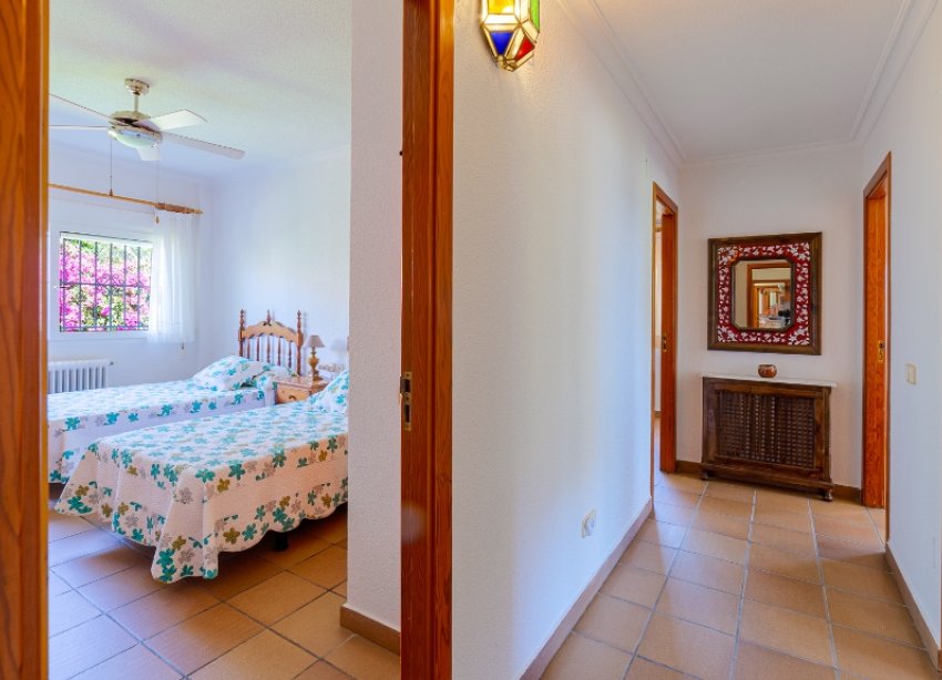 Resale - Villa - Orihuela Costa - Campoamor