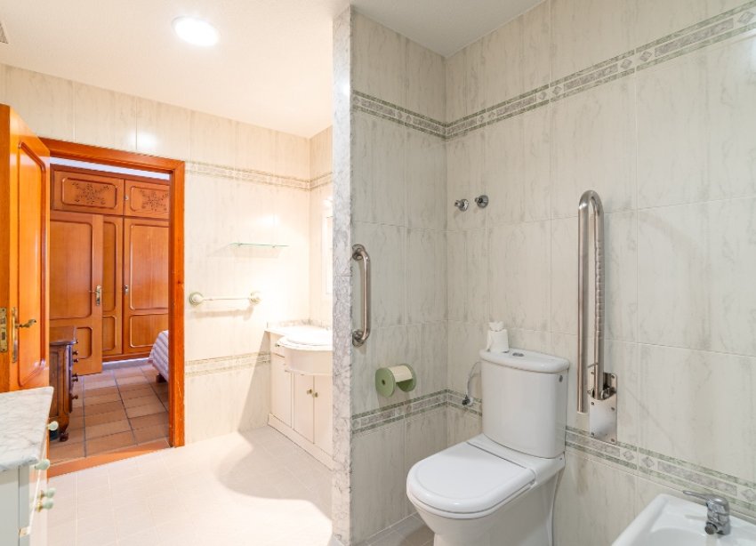 Resale - Villa - Orihuela Costa - Campoamor