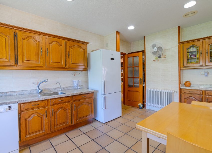 Resale - Villa - Orihuela Costa - Campoamor