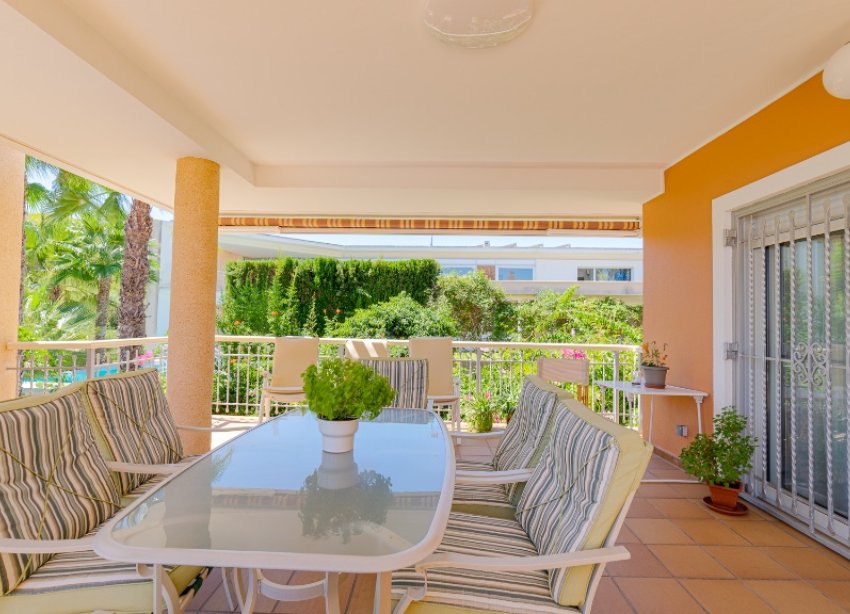Resale - Villa - Orihuela Costa - Campoamor