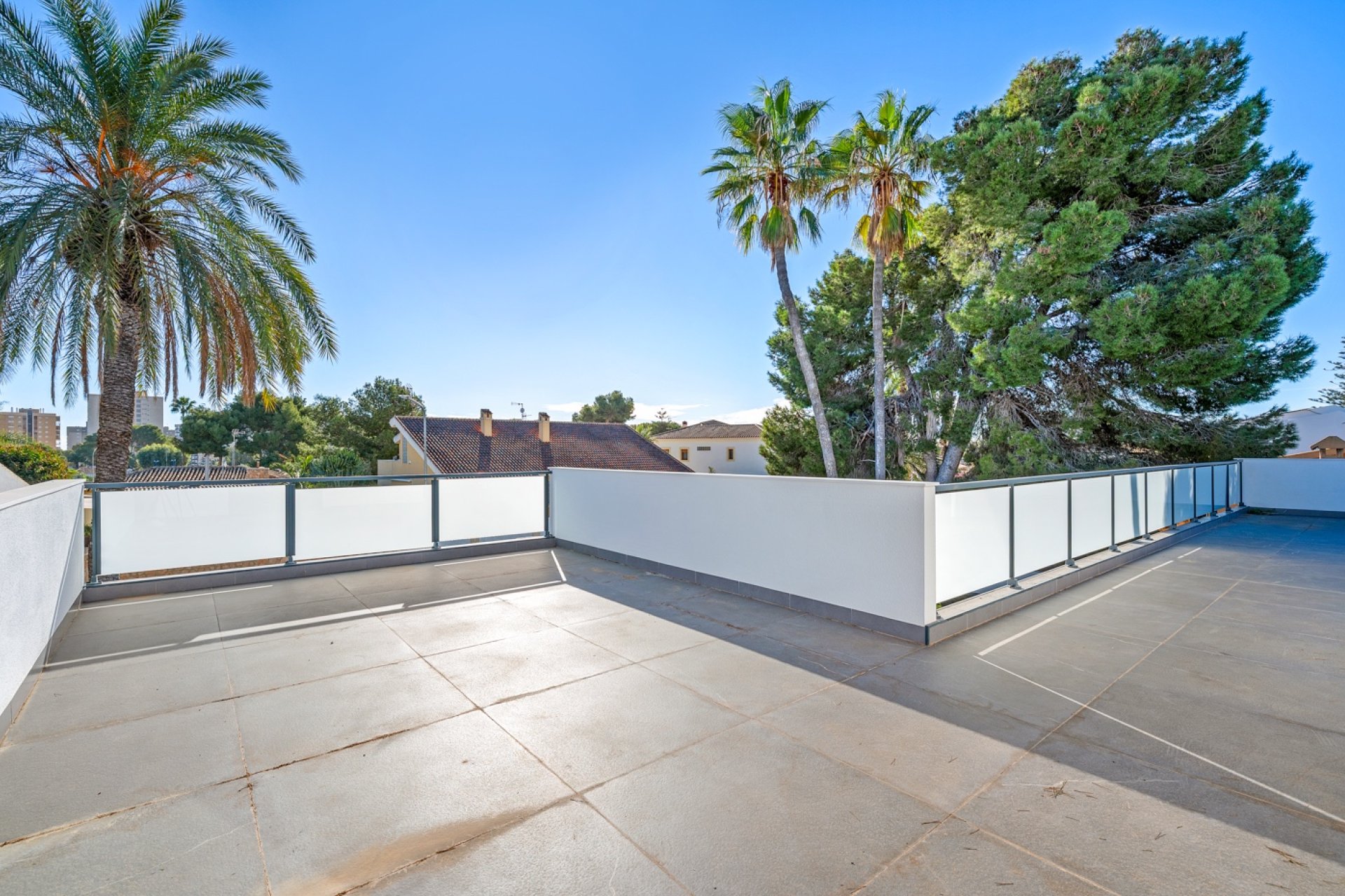 Resale - Villa - Orihuela Costa - Campoamor