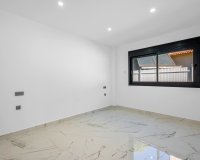 Resale - Villa - Orihuela Costa - Campoamor