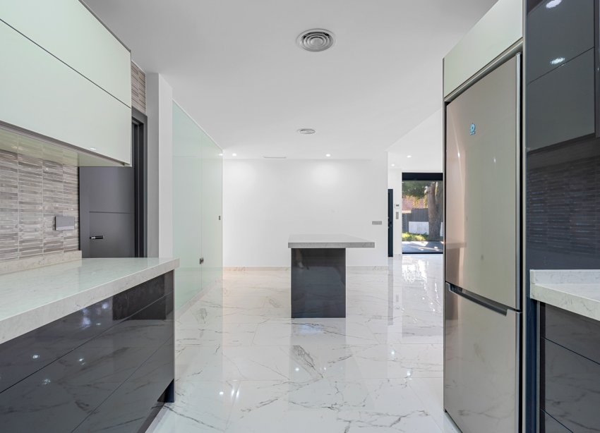 Resale - Villa - Orihuela Costa - Campoamor