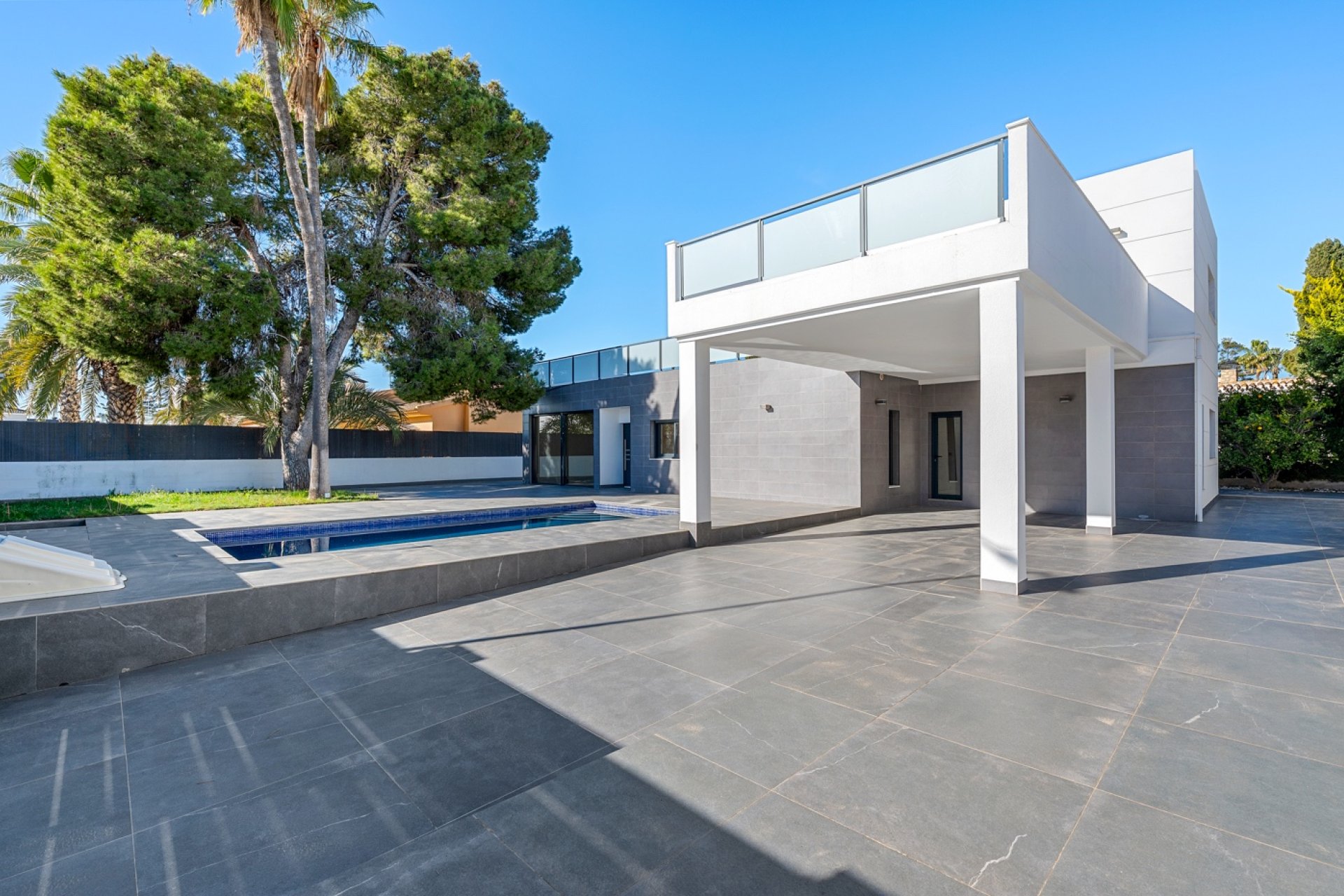 Resale - Villa - Orihuela Costa - Campoamor