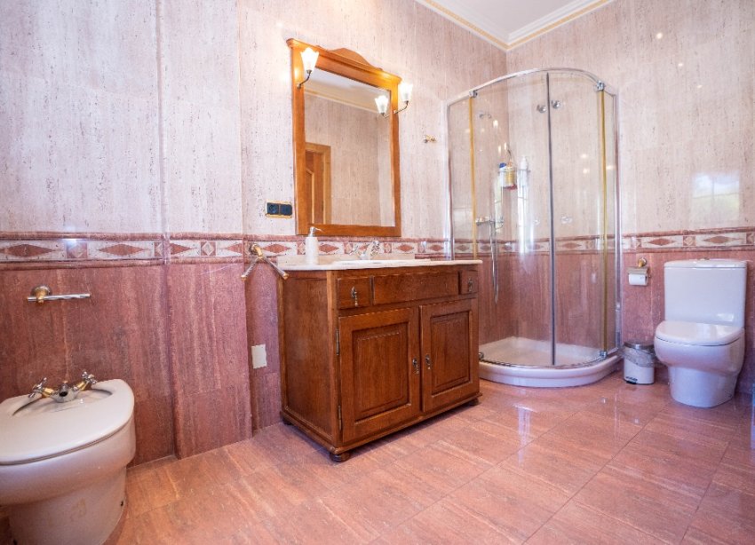 Resale - Villa - Orihuela Costa - Campoamor