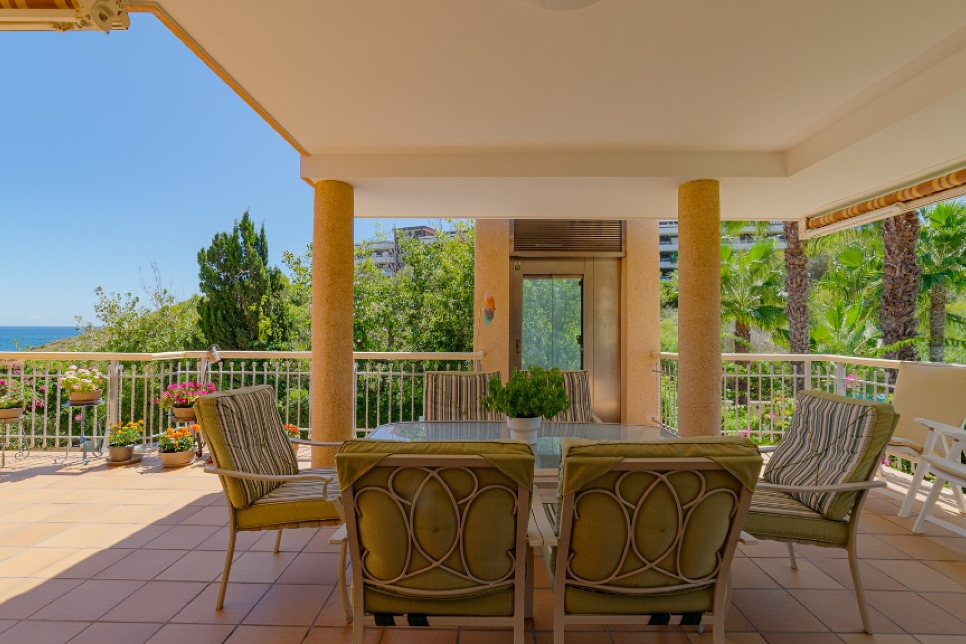 Resale - Villa - Orihuela Costa - Campoamor