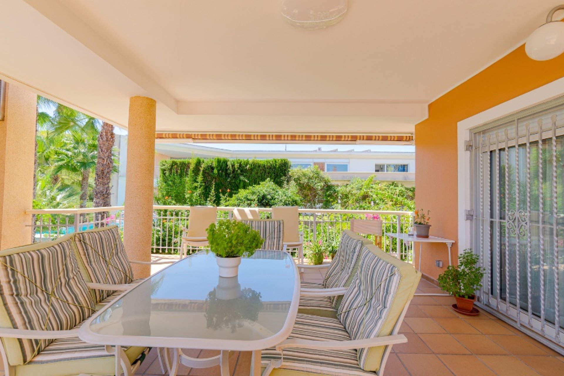 Resale - Villa - Orihuela Costa - Campoamor