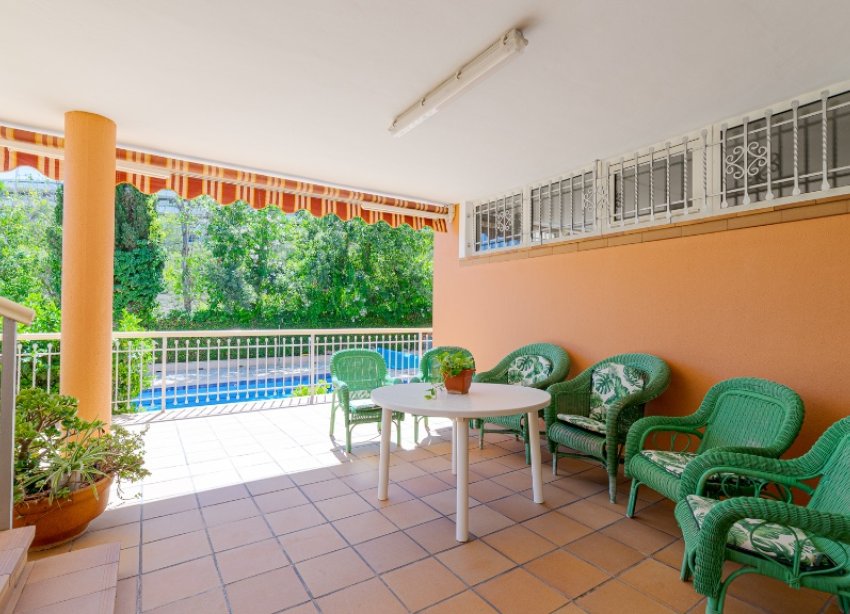 Resale - Villa - Orihuela Costa - Campoamor