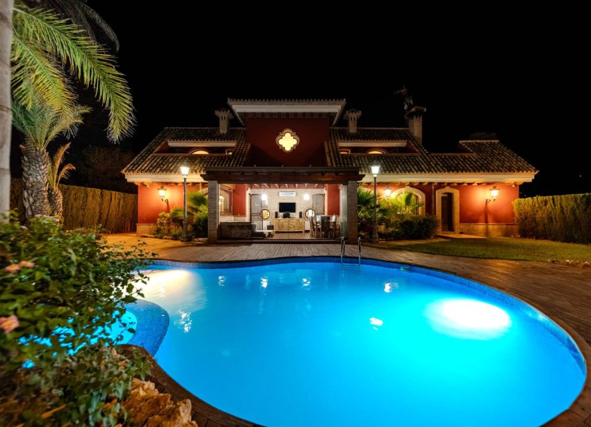 Resale - Villa - Orihuela Costa - Campoamor