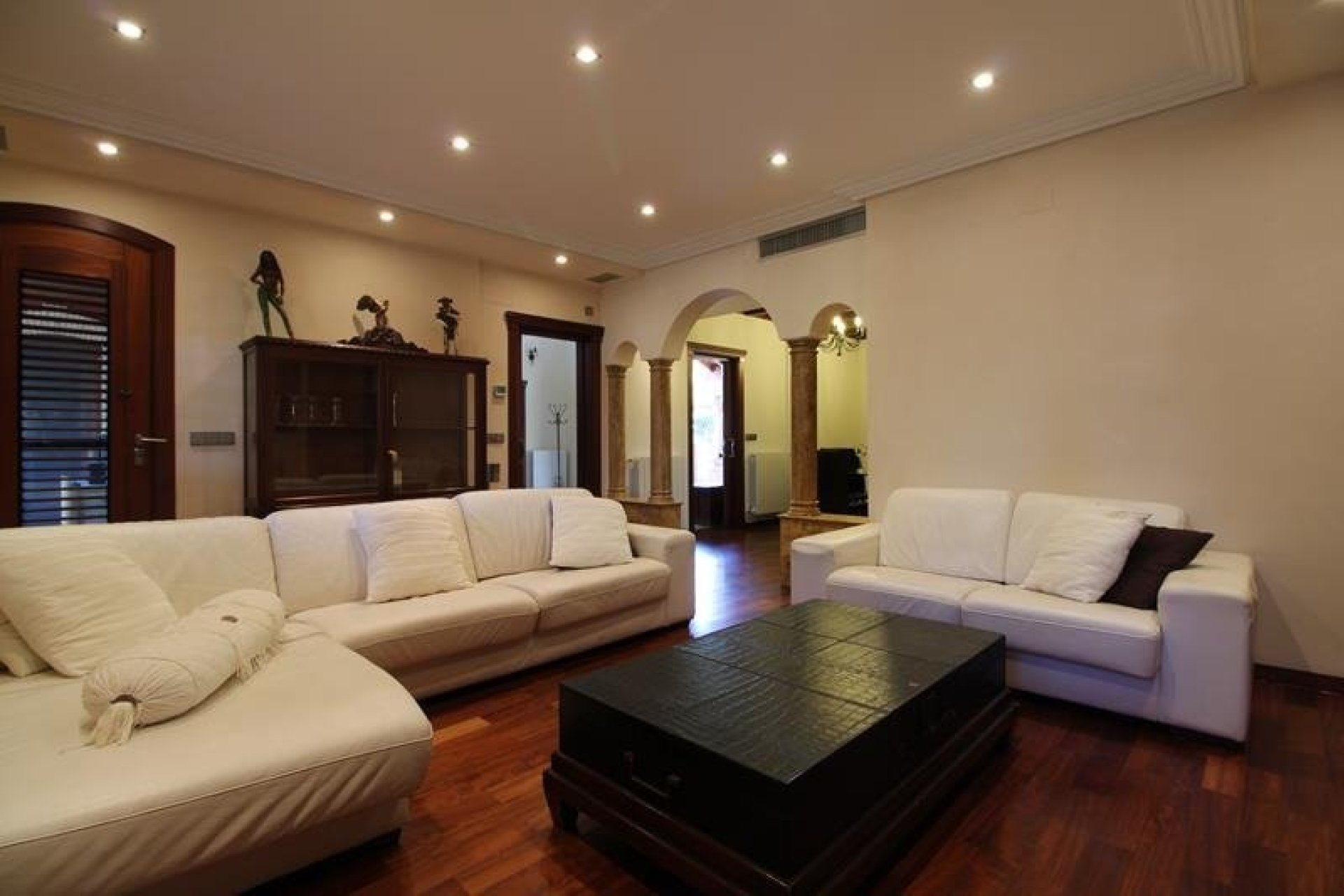 Resale - Villa - Orihuela Costa - Campoamor