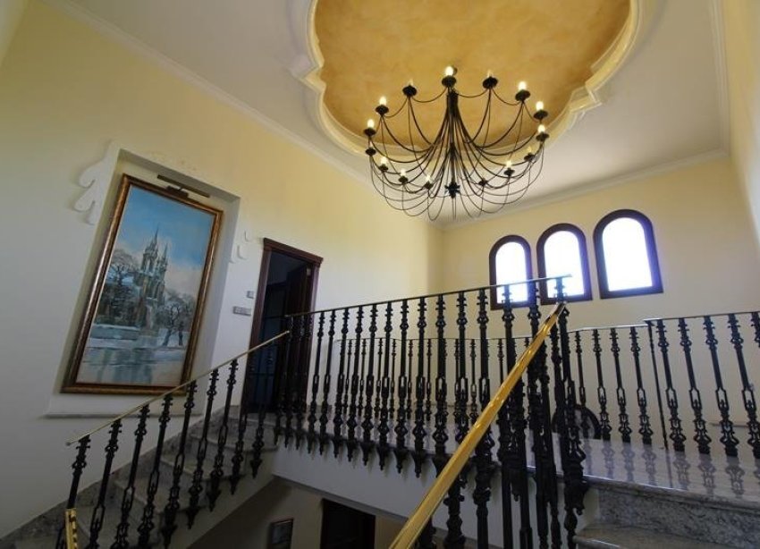 Resale - Villa - Orihuela Costa - Campoamor