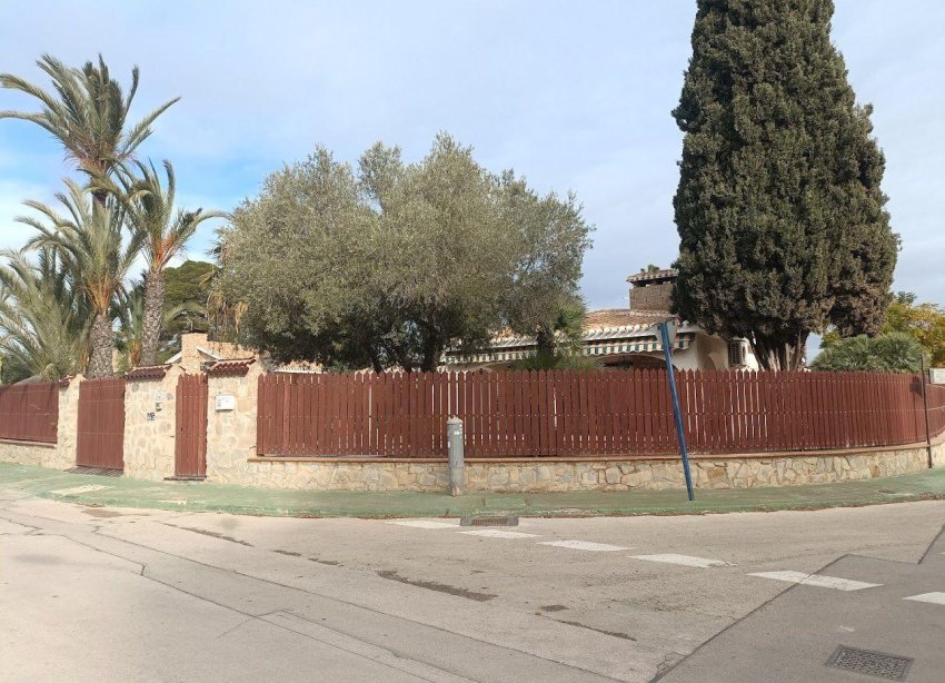 Resale - Villa - Orihuela Costa - Campoamor