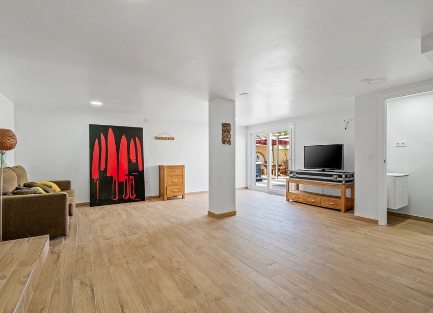 Resale - Villa - Orihuela Costa - Castillo de Don Juan