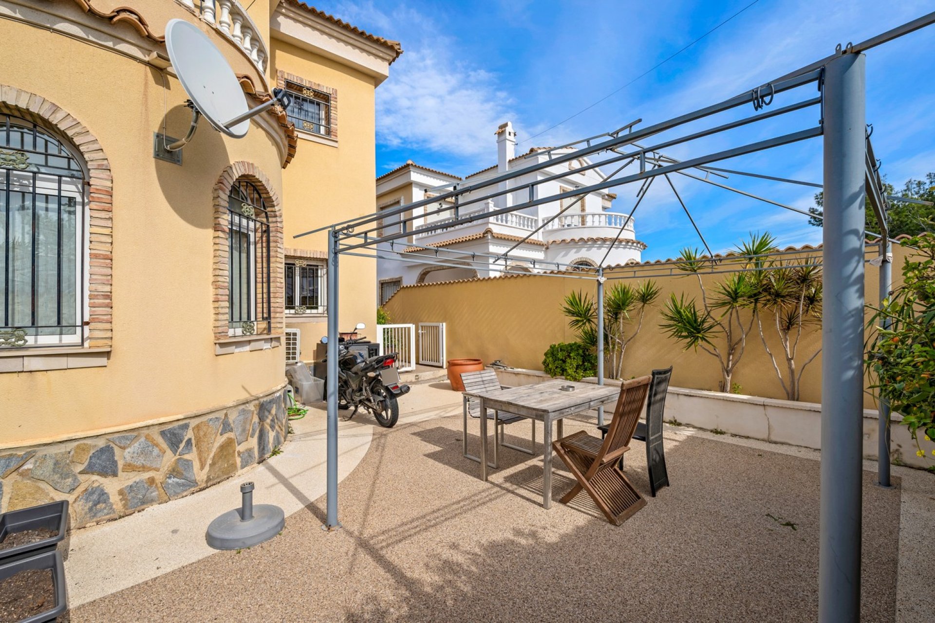 Resale - Villa - Orihuela Costa - Castillo de Don Juan