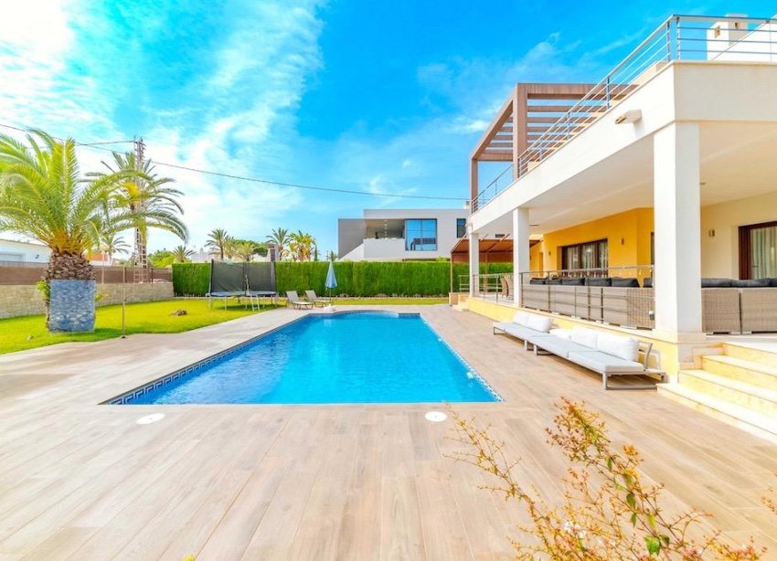 Resale - Villa - Orihuela Costa - Costa blanca