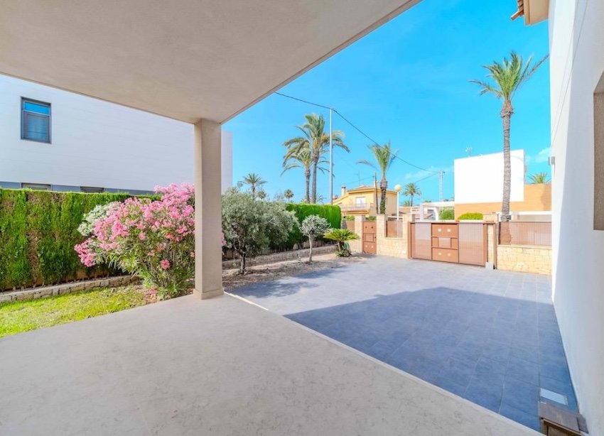 Resale - Villa - Orihuela Costa - Costa blanca