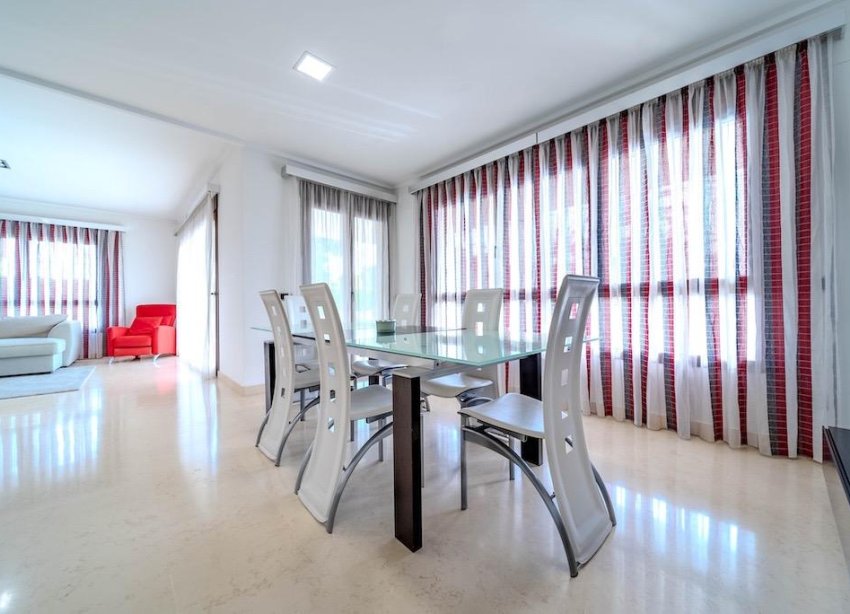 Resale - Villa - Orihuela Costa - Costa blanca