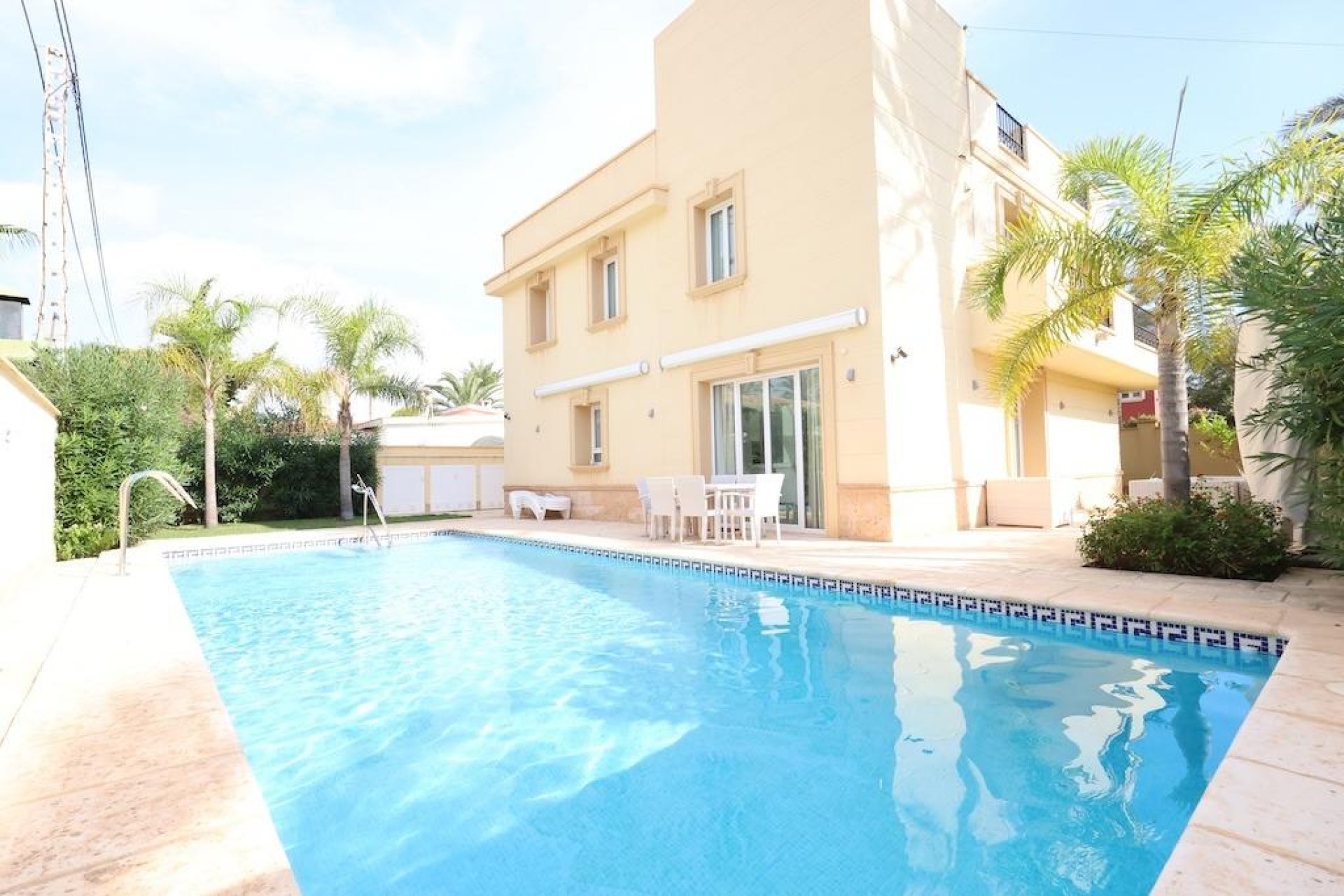 Resale - Villa - Orihuela Costa - Costa blanca