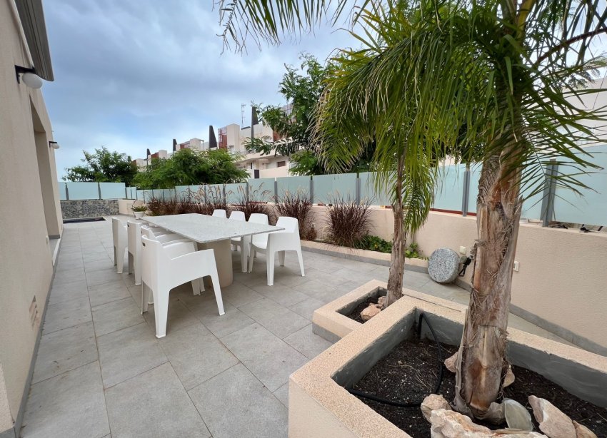 Resale - Villa - Orihuela Costa - Costa Blanca