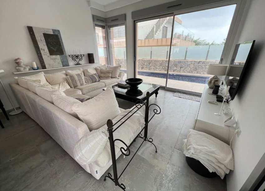 Resale - Villa - Orihuela Costa - Costa Blanca