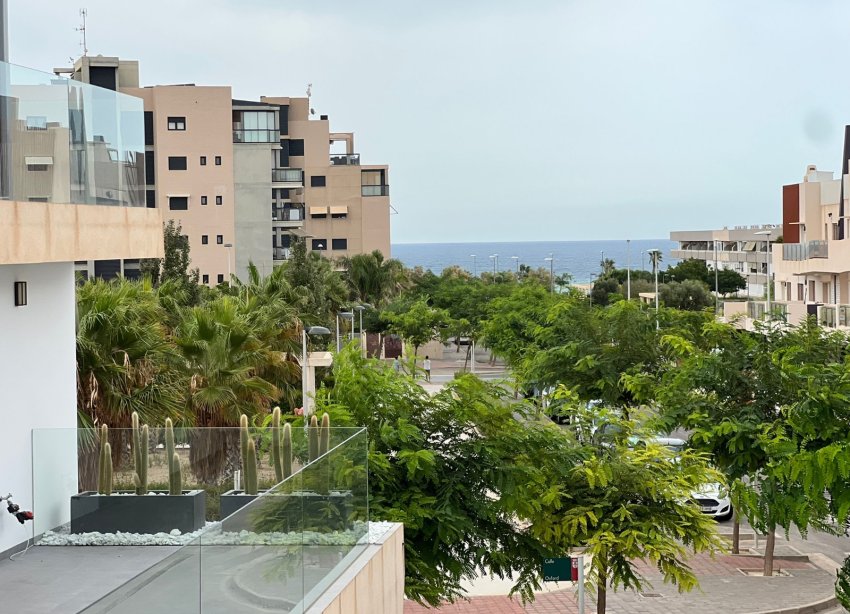 Resale - Villa - Orihuela Costa - Costa Blanca