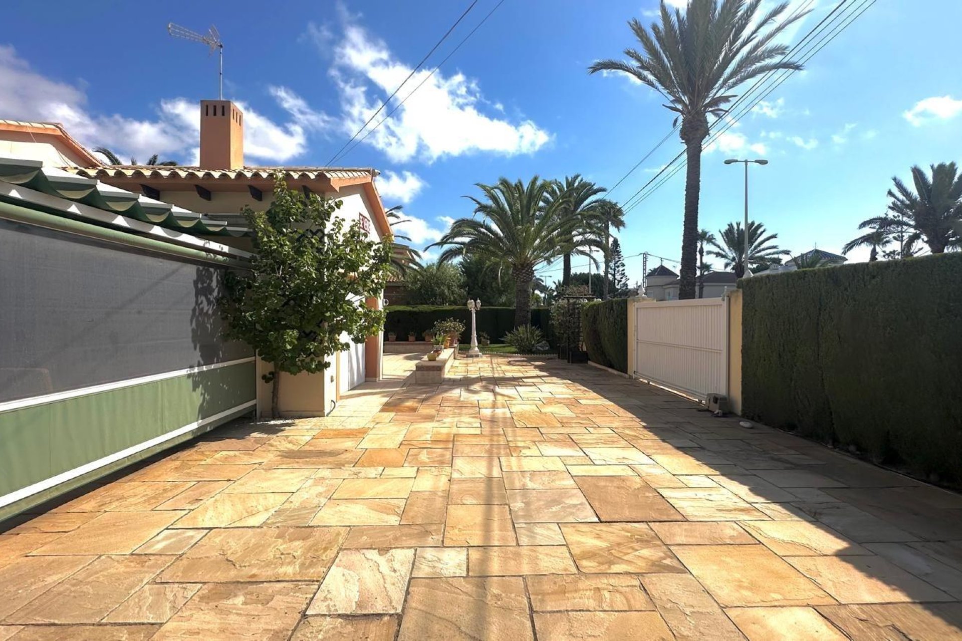 Resale - Villa - Orihuela Costa - Costa blanca