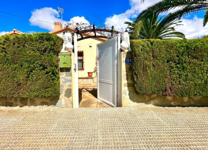 Resale - Villa - Orihuela Costa - Costa blanca