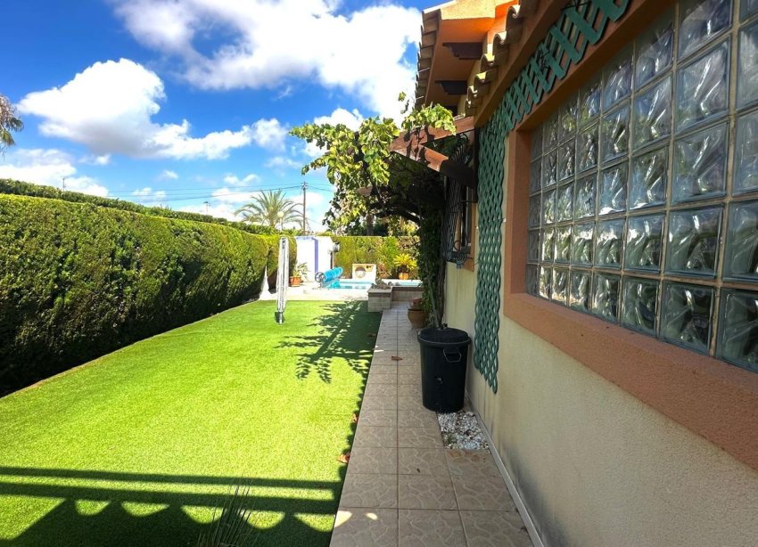 Resale - Villa - Orihuela Costa - Costa blanca