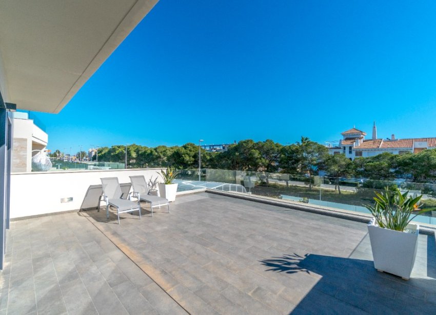 Resale - Villa - Orihuela Costa - Dehesa De Campoamor