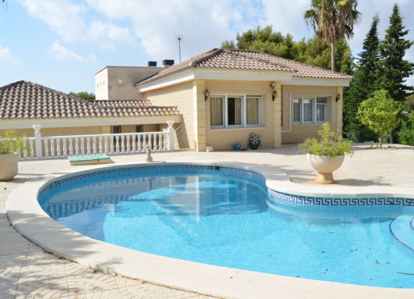 Resale - Villa - Orihuela Costa - Dehesa De Campoamor
