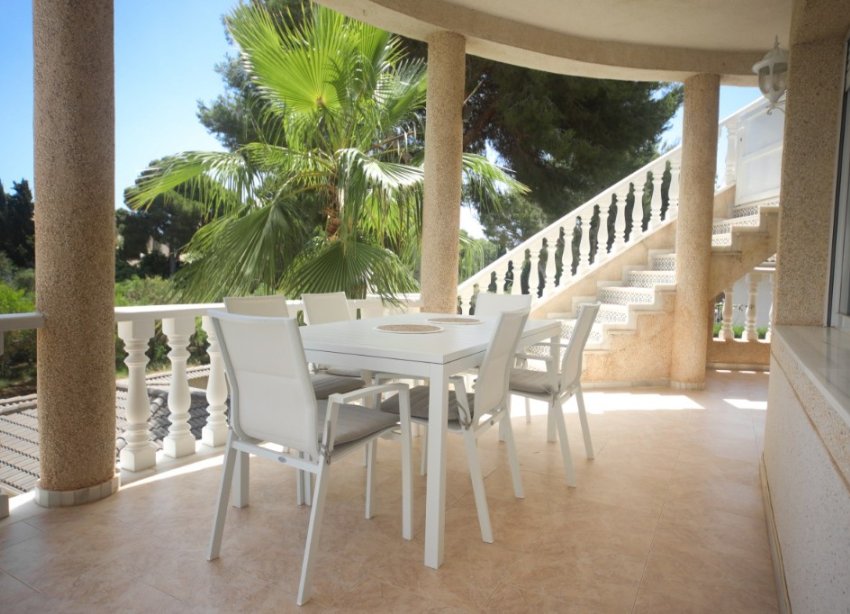 Resale - Villa - Orihuela Costa - Dehesa De Campoamor