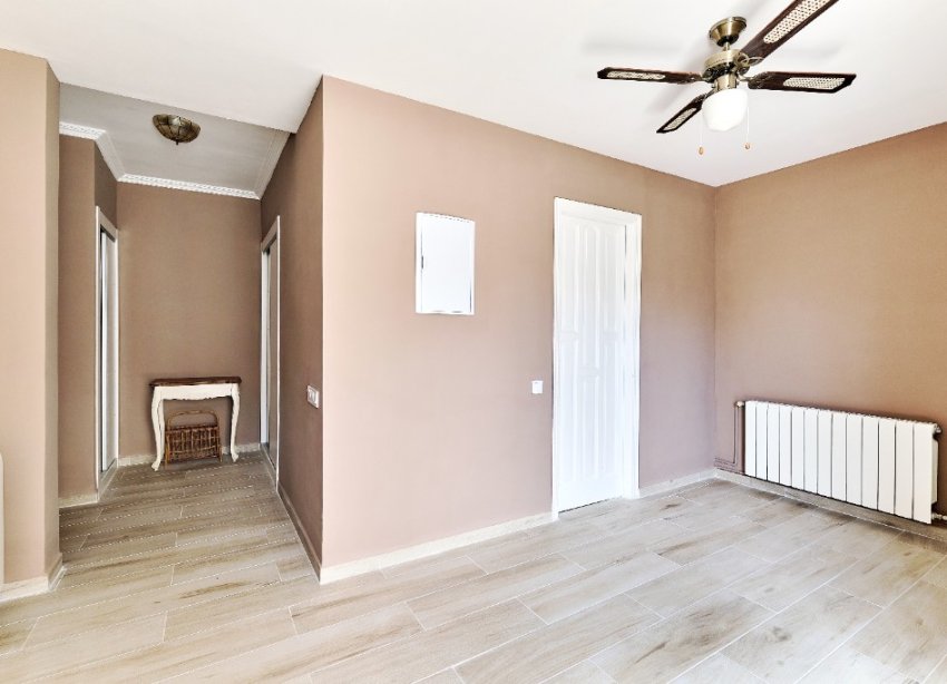 Resale - Villa - Orihuela Costa - Dehesa de Campoamor