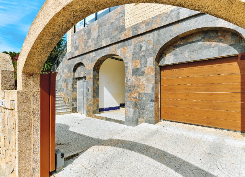 Resale - Villa - Orihuela Costa - Dehesa de Campoamor