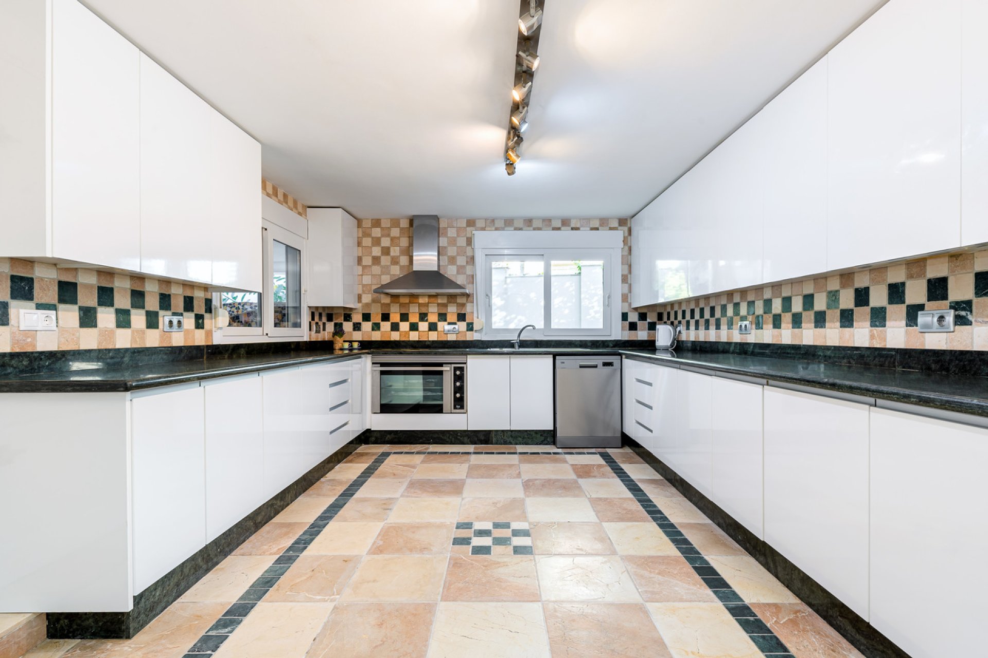 Resale - Villa - Orihuela Costa - Dehesa De Campoamor