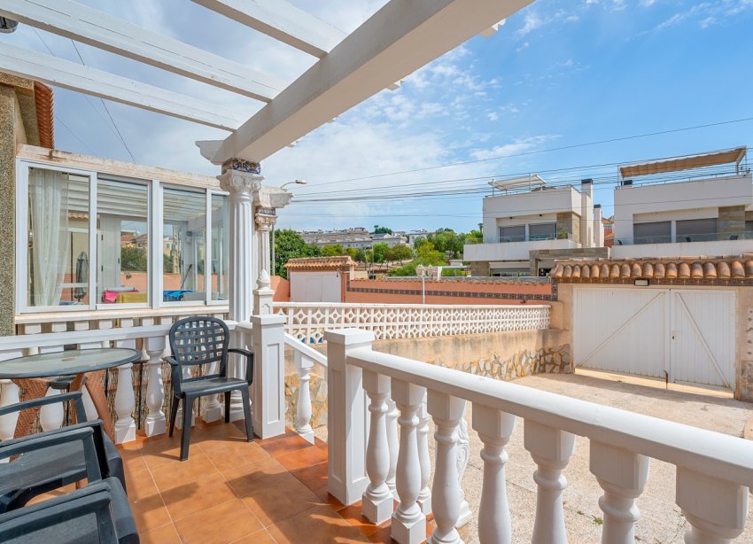 Resale - Villa - Orihuela Costa - El Galan