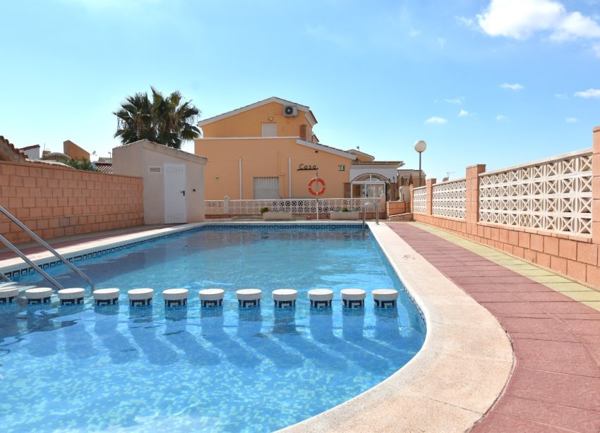 Resale - Villa - Orihuela Costa - La Florida