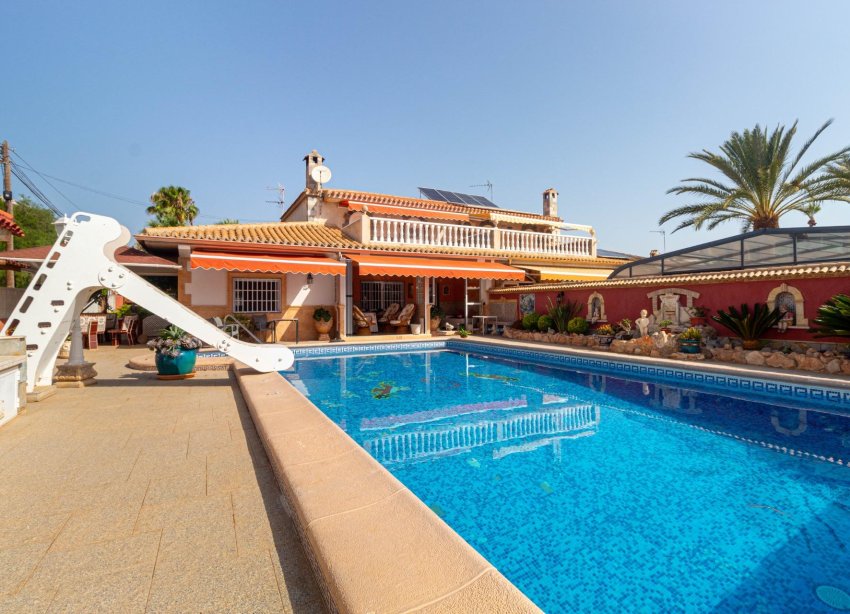 Resale - Villa - Orihuela Costa - La Regia