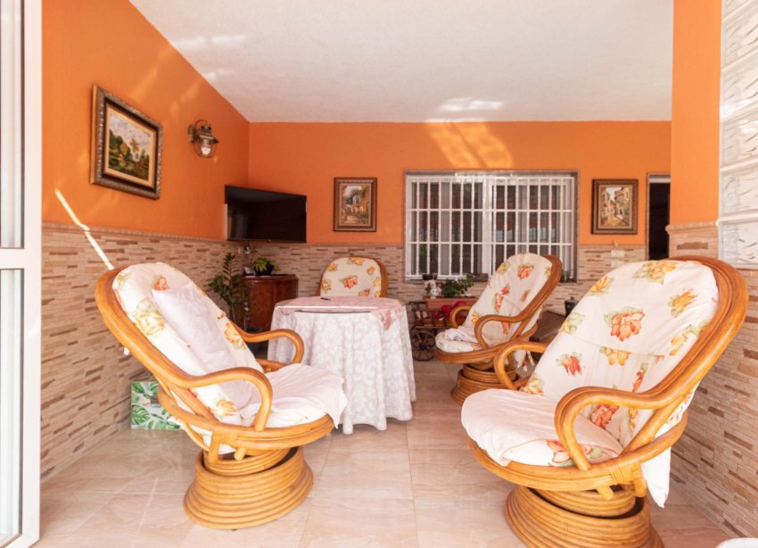 Resale - Villa - Orihuela Costa - La Regia