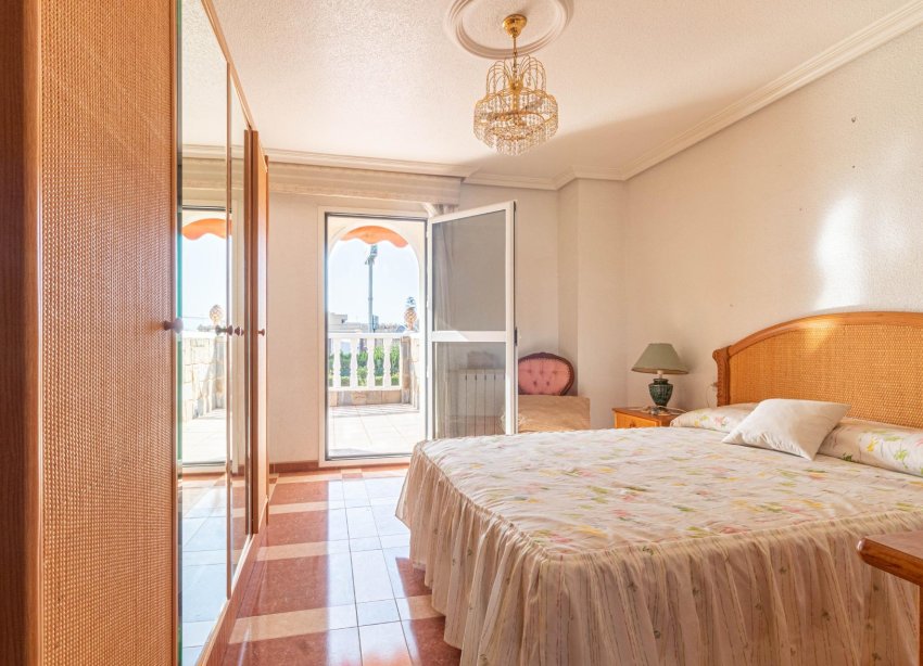 Resale - Villa - Orihuela Costa - La Regia