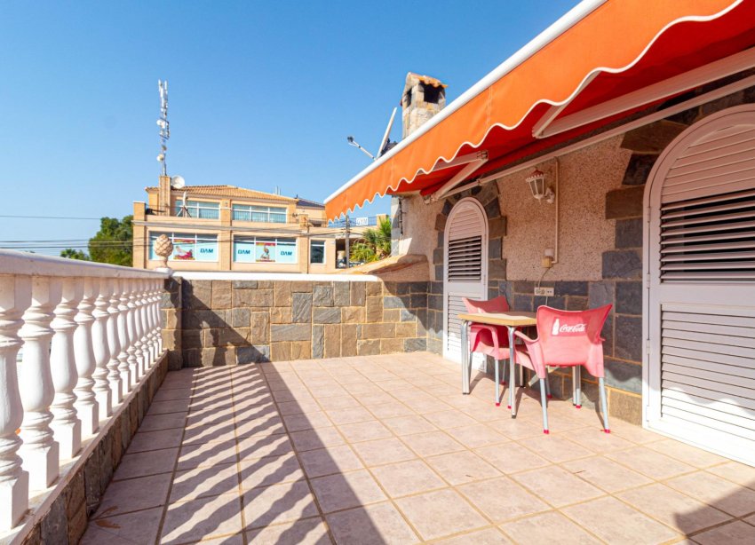 Resale - Villa - Orihuela Costa - La Regia