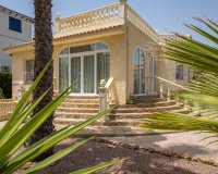 Resale - Villa - Orihuela Costa - La Zenia