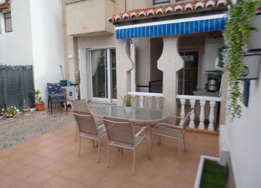 Resale - Villa - Orihuela Costa - La Zenia