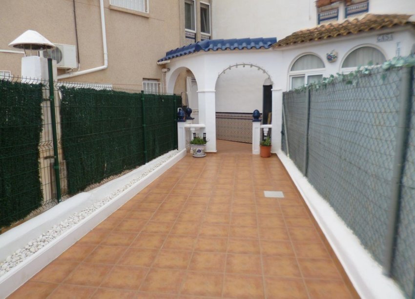 Resale - Villa - Orihuela Costa - La Zenia