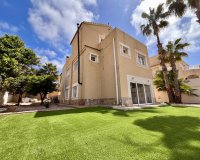 Resale - Villa - Orihuela Costa - La Zenia